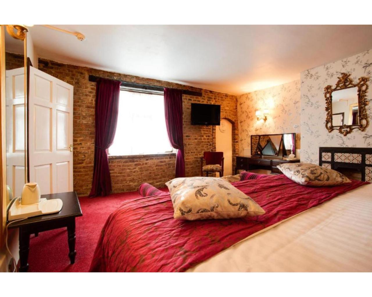 The Rose And Crown Hotel Wisbech Buitenkant foto